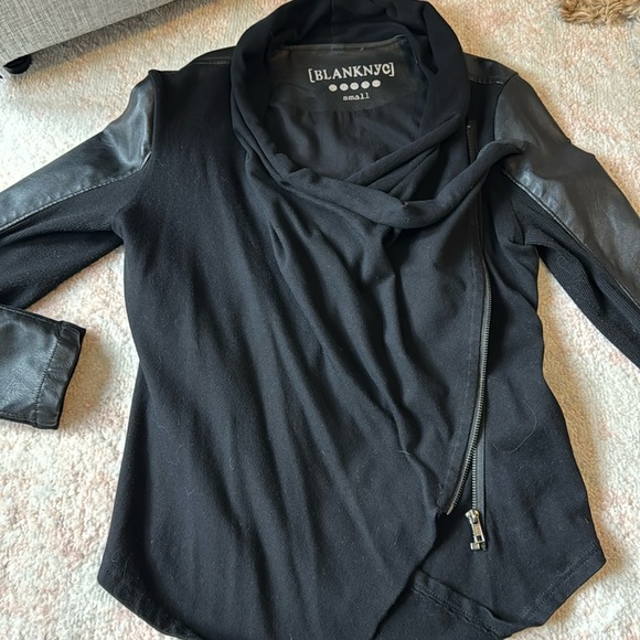 Blank NYC black Mixed Media Faux Leather Draped Moto Jacket #30M-9027 Women's Sm - Picture 1 of 3